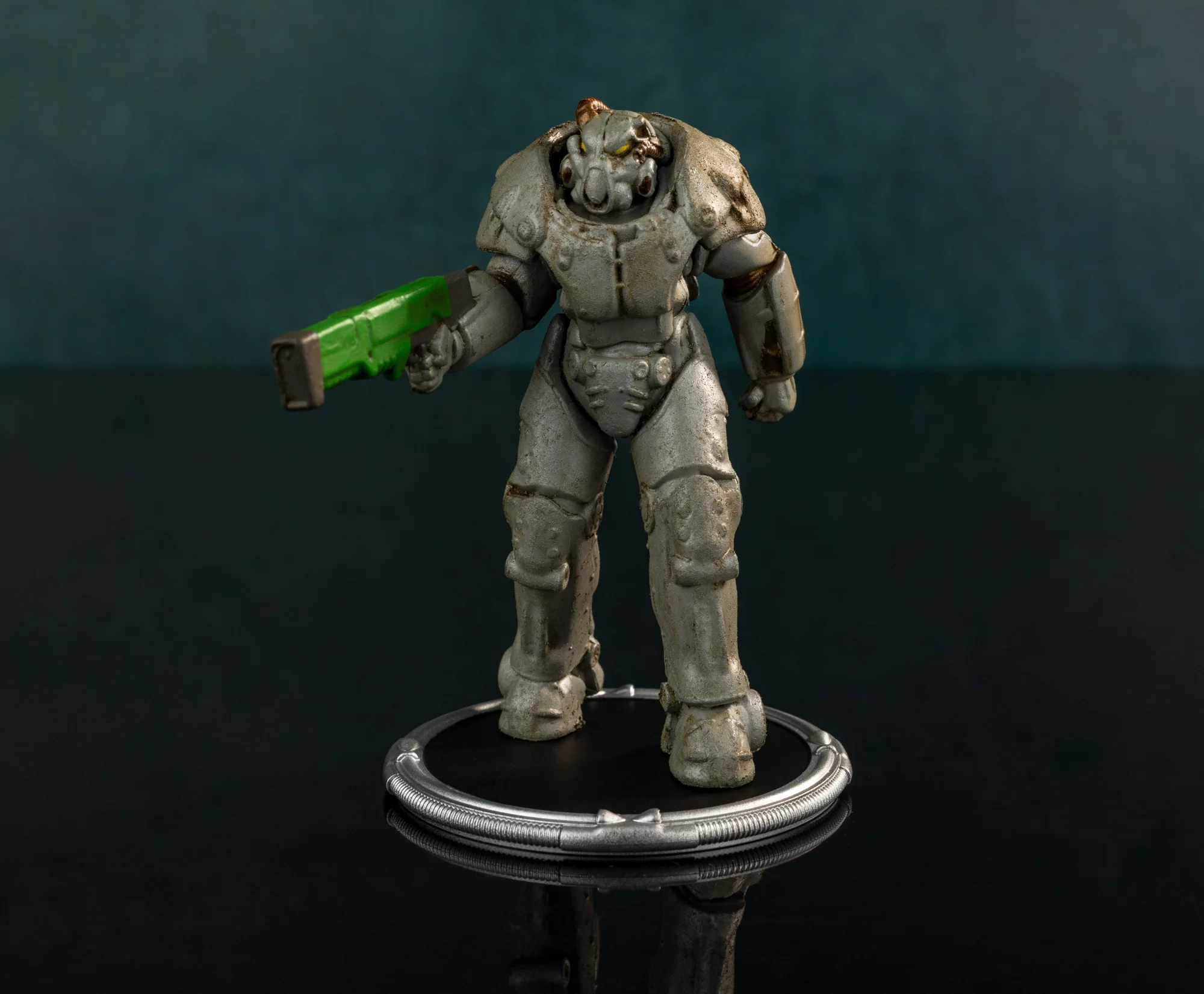 Fallout - X01 and Protectron - Mini Figures - Image 4